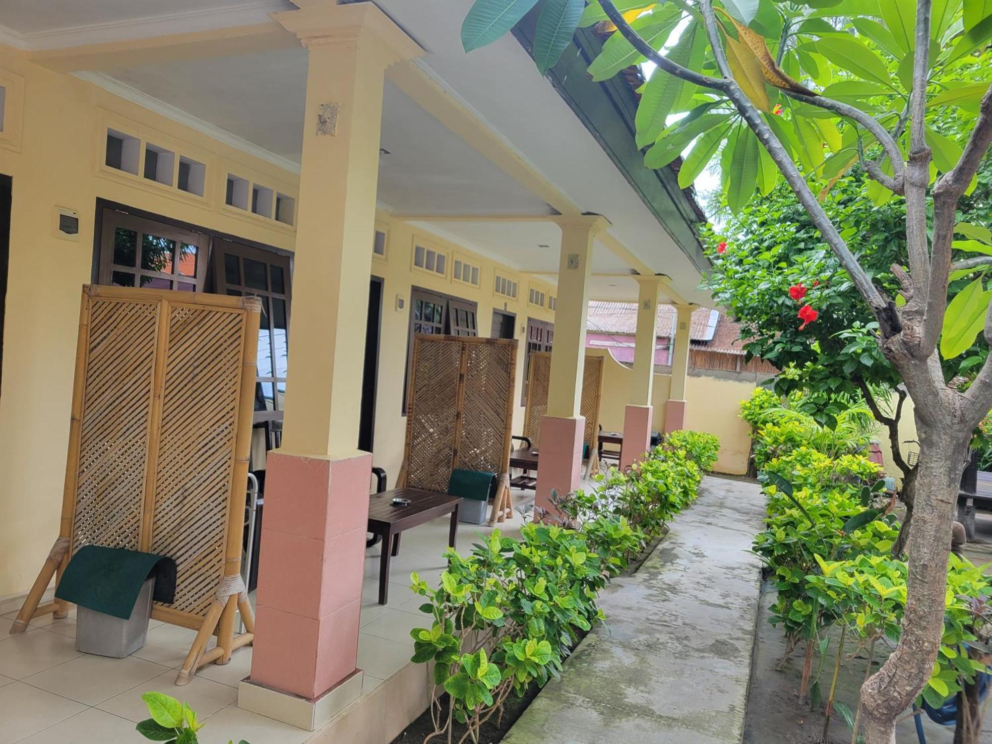 Koi Gili Guest House Gili Trawangan Exteriör bild